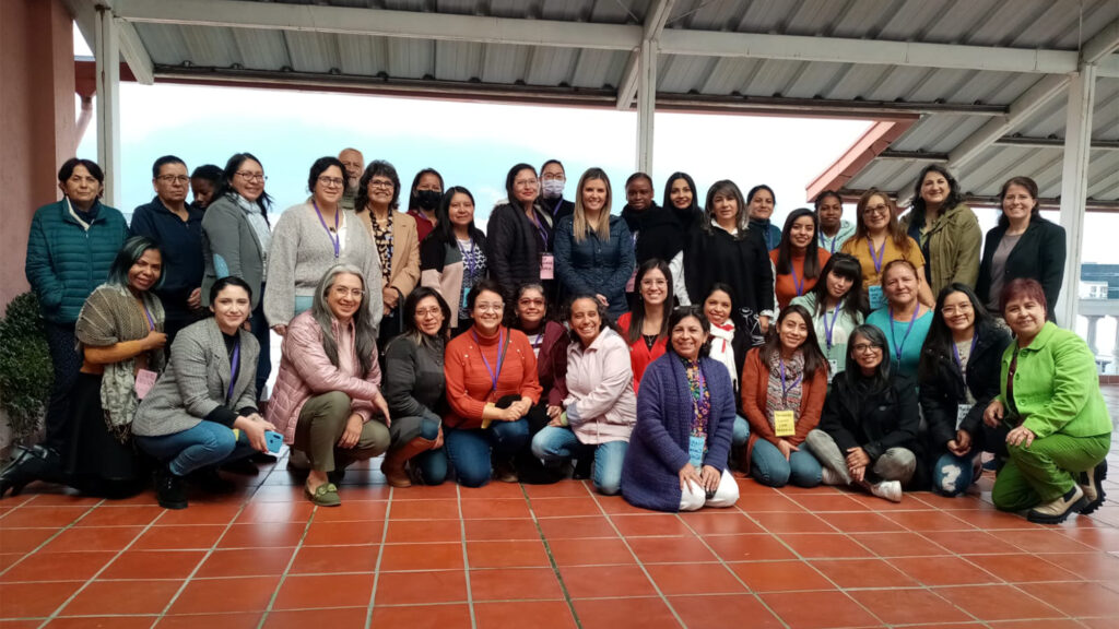 La Red de Casas de Acogida para mujeres se reúne en Quito